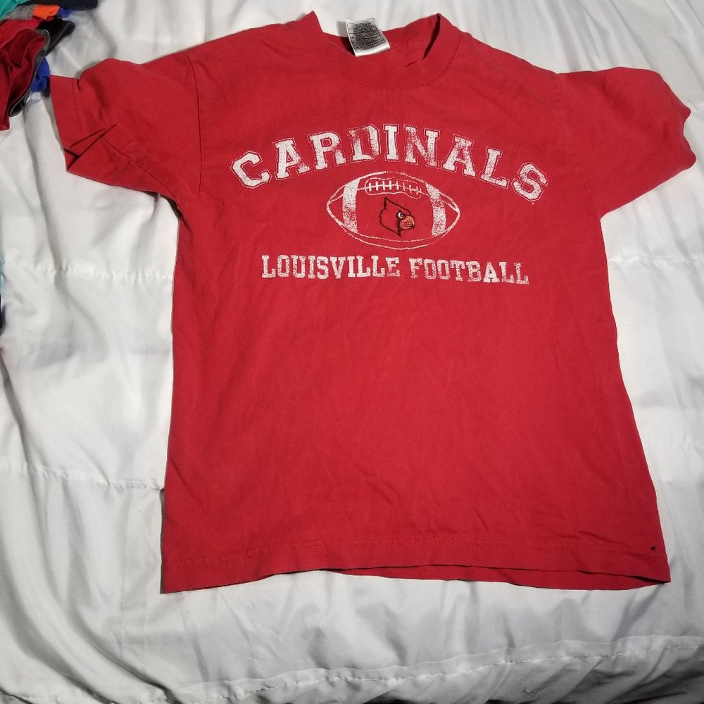 Louisville Cardinals youth tshirt size small